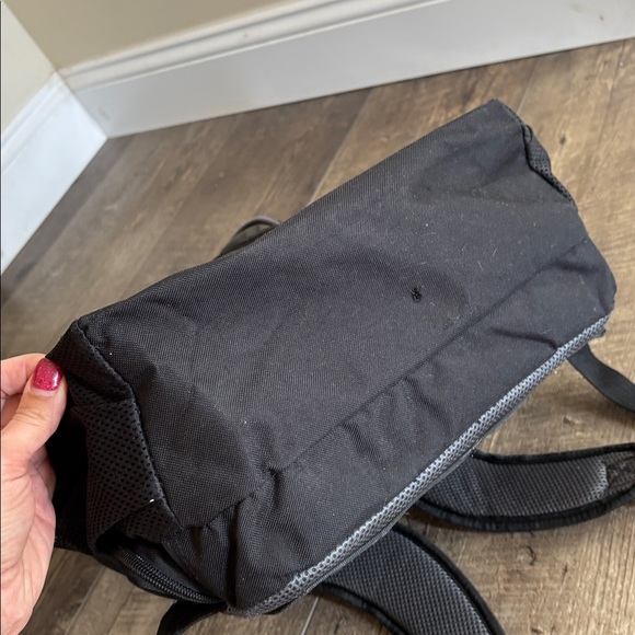 Heys' versatile Backpack - Picture 7 of 17